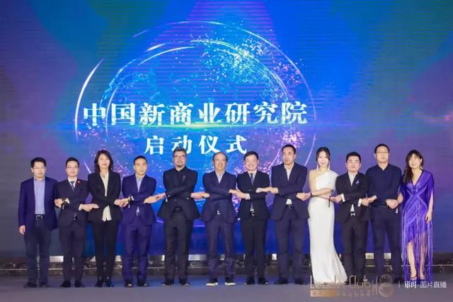 HTH华体会体育- 波鸿市长出席球迷见面会，承诺加大俱乐部投资力度
