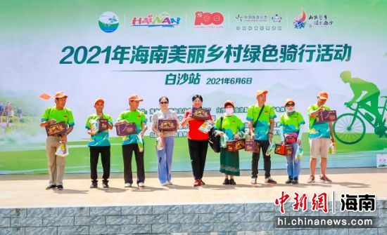HTH- 比勒费尔德启用环保材料建造更衣室，倡导绿色理念  